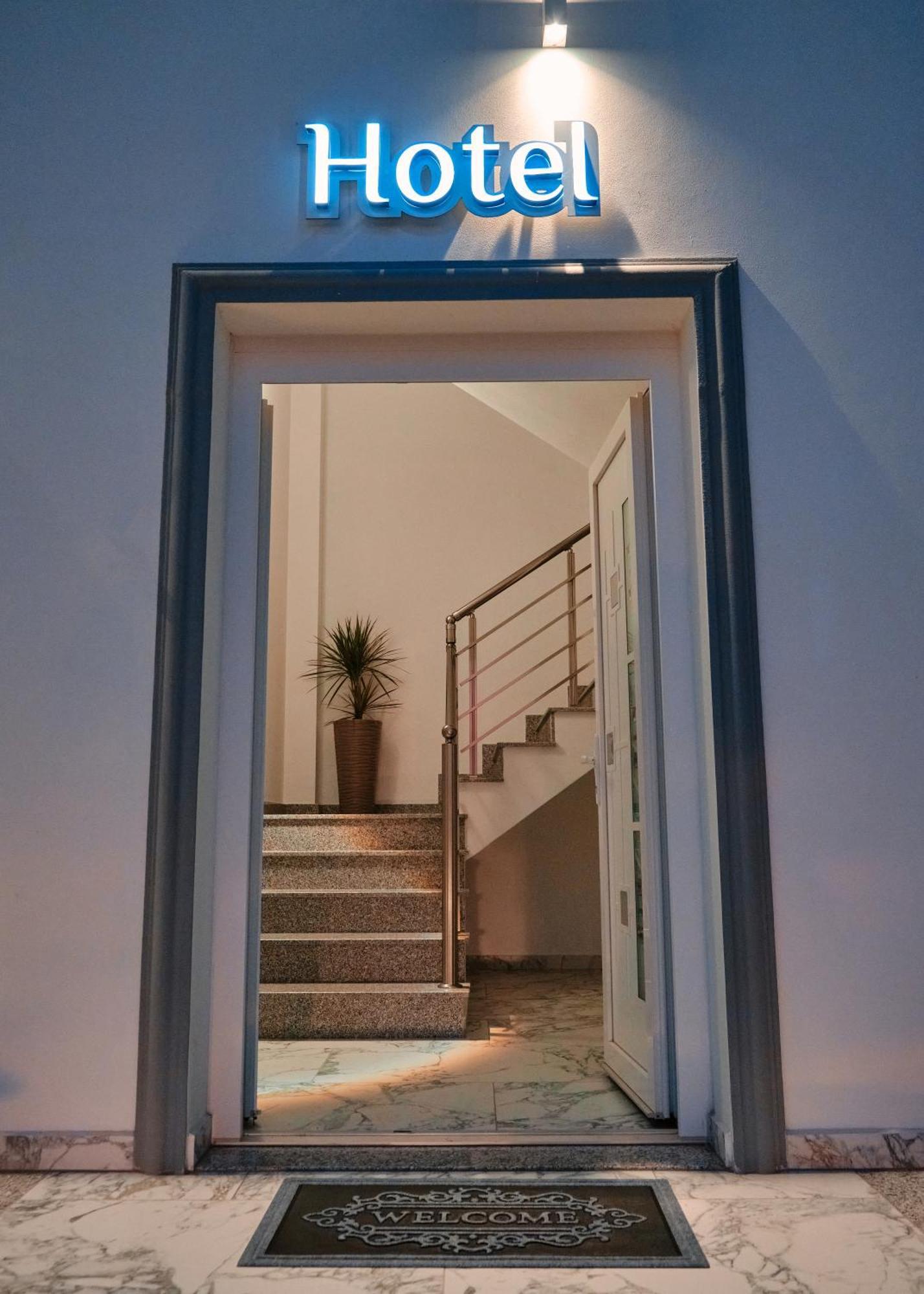 Montflux Hotel Boks Exterior photo